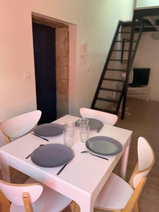 Appartement Cosy Au Coeur De L'Ecusson Монпелие Екстериор снимка
